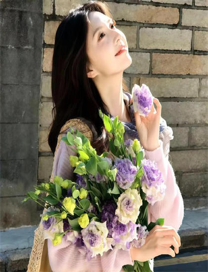 陆毅女儿晒自拍_佘诗曼新剧2026新闻女王在线观看_一路顺疯在线观看